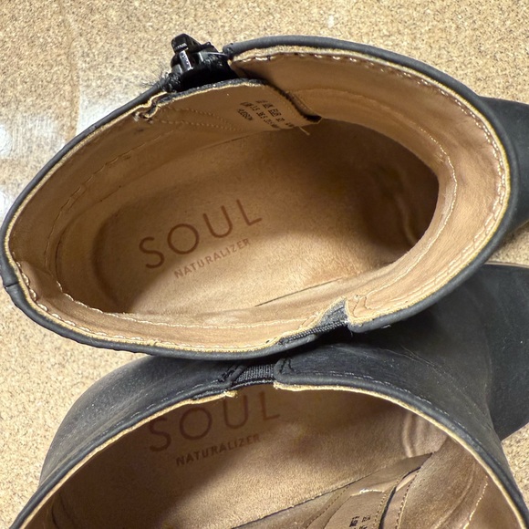 Soul by Naturalizer Black Ankle Boots - Picture 4 of 7